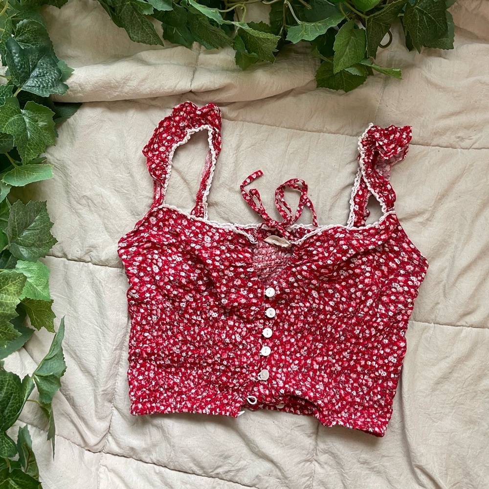Red floral tank